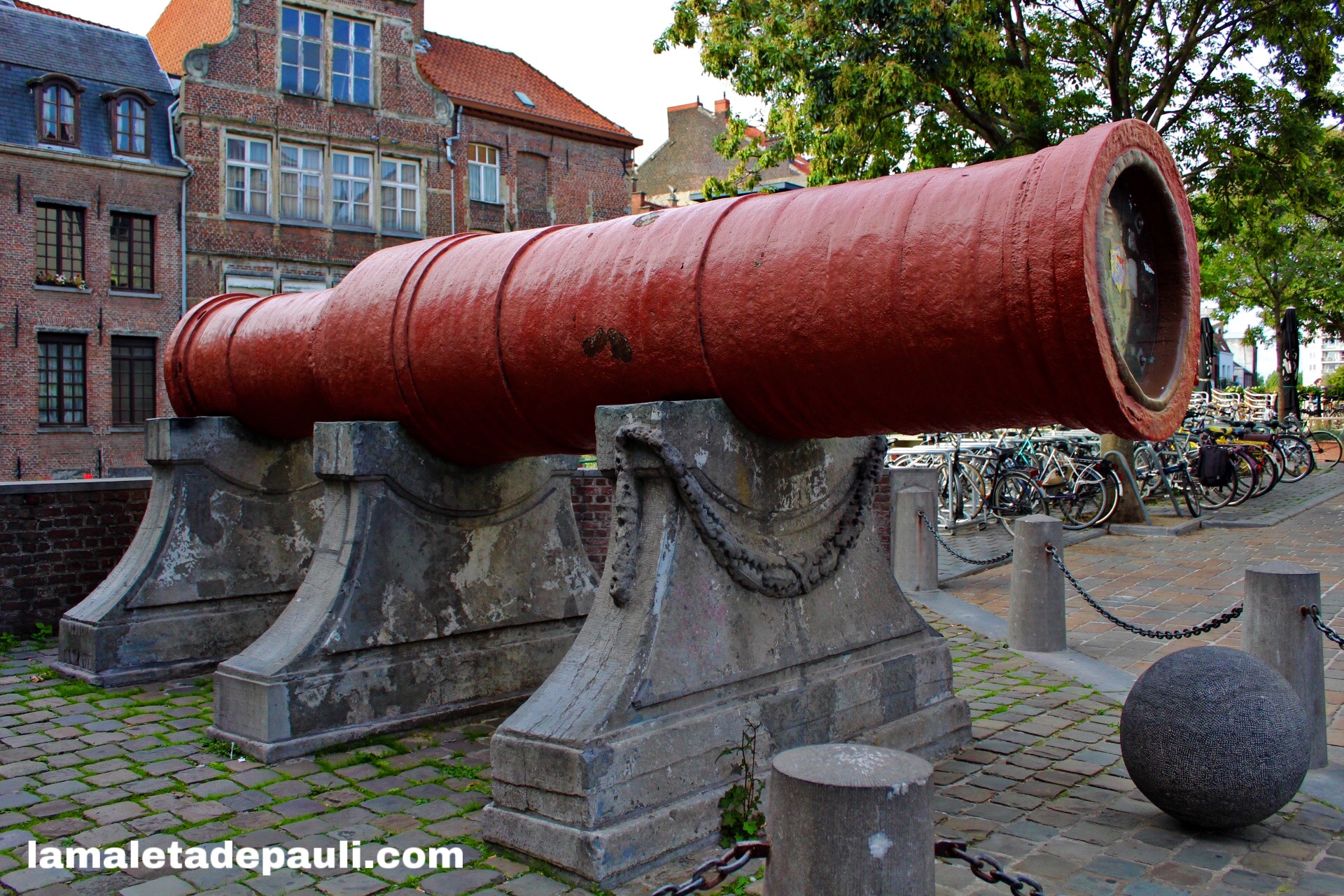 F52240FB-D06F-4566-A098-E387F26308A7