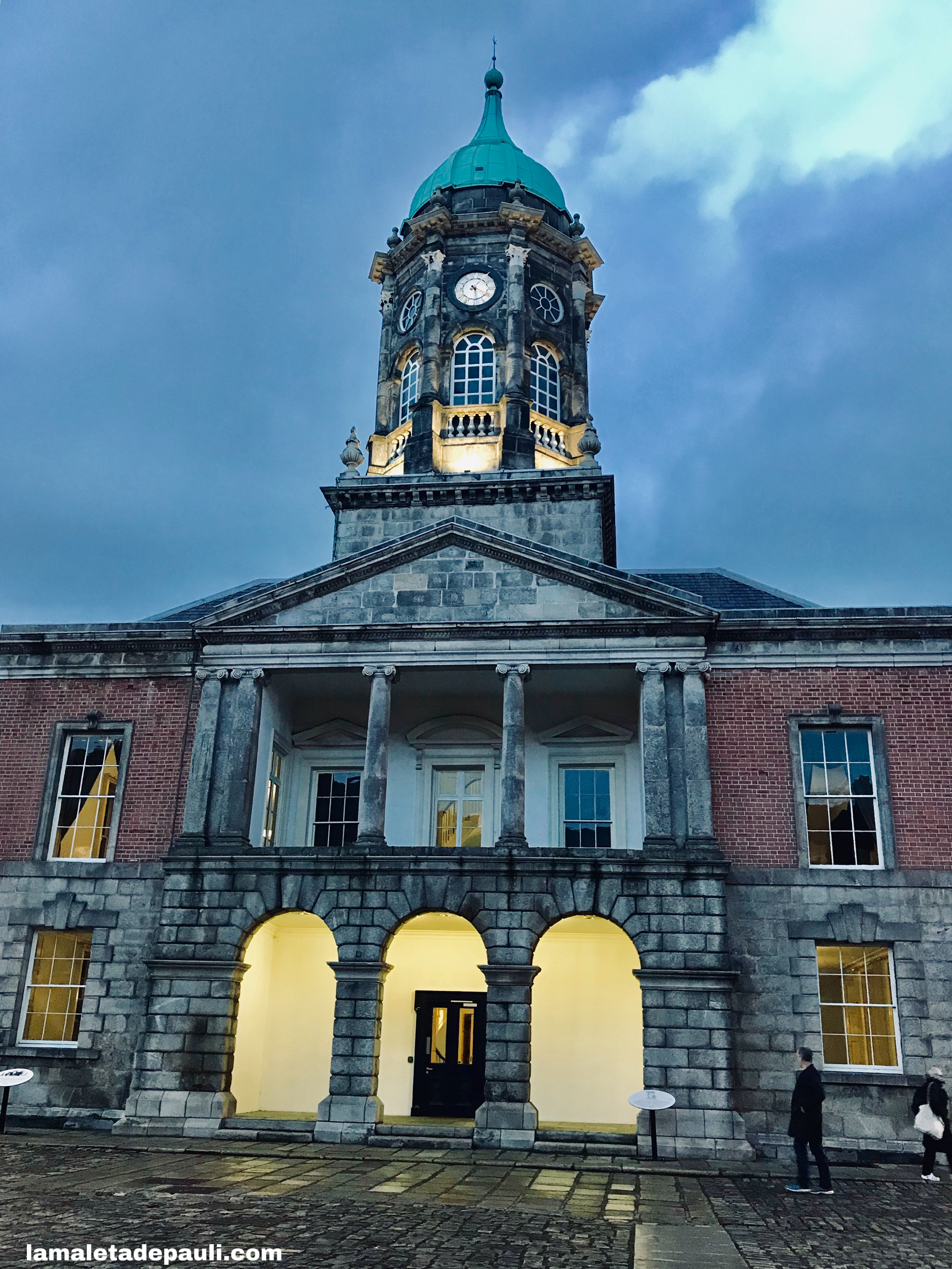 C85764E4-733E-4878-972D-BA70A7E1EB40