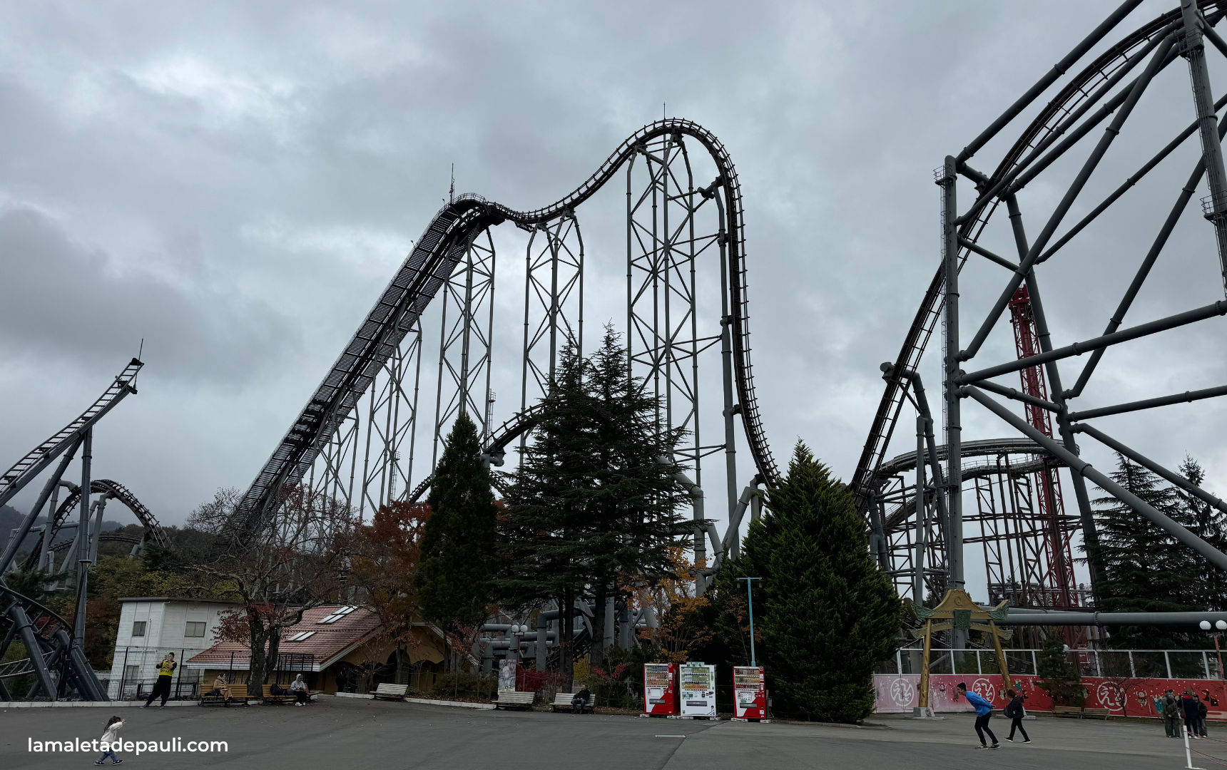 FUJI-Q HIGHLAND Japan: un parque con atracciones con Record Guinness y una zona de Naruto